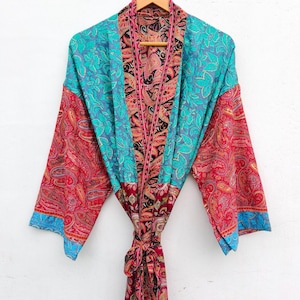 Bata kimono de seda Kasturi, chaqueta larga vintage con retazos, ropa de estar por casa estilo boho indio.