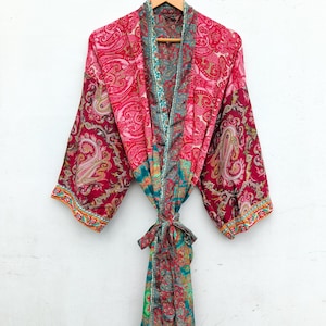 Zijden sari-kimono, roze paisley patchwork duster, boho lange cardigan, gerecyclede Indiase zijden ochtendjas, unisex zomerbadjas