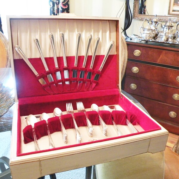 Exquisite Wm Rogers & Son - Vintage Silverplate Flatware - 8 Place Settings, 50 Piece Set, Int Silver 1940, Wedding, Tea Party, Holidays