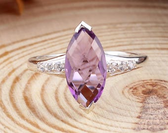 Anillo de amatista talla marquesa, anillo de plata de ley con gema púrpura, anillo elegante y llamativo, anillo minimalista de circonita cúbica, regalo para ella.