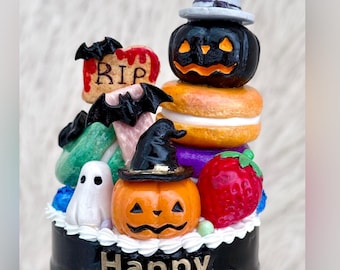Barattolo per caramelle di Halloween fatto a mano, decorazione finta per dessert con fantasmi e zucche.