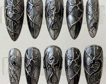 Unghie finte medievali 3D Drago Nero e Grigio / Arte fantasy gotica con filigrana d'argento