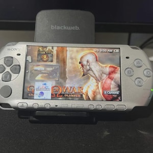 PSP 3000 Handheld Console modded with 128GB Storage – Portable Retro Gaming System – Charger & Battery