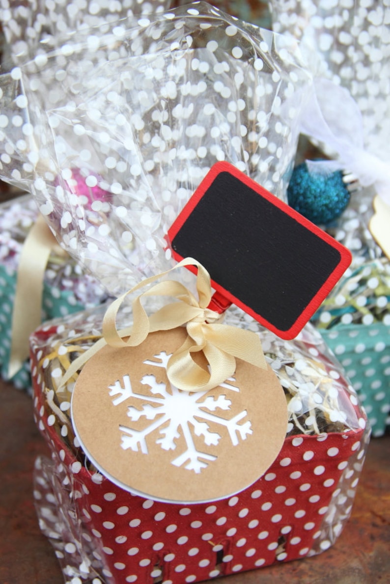 Christmas Jam/Jelly/Preserves berry basket 8oz jar image 3