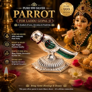 Puede incluir: Una figura de loro de plata pura 999 con un collar rojo y detalles verdes en las alas, montada sobre una base texturizada. El loro se muestra junto al texto PURE 999 SILVER PARROT FOR LADDU GOPAL JI y otros detalles descriptivos del producto.