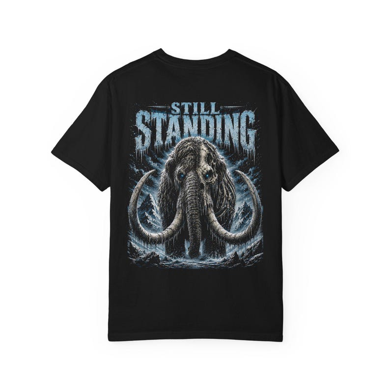 Still Standing Mammoth T-shirt, skjorta i bekväma färger, Ice Age Beast Heavyweight Vintage, förhistoriskt djurtryck på ryggen, avslappnad passform i streetwear bild 4