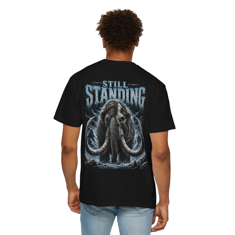 Still Standing Mammoth T-shirt, skjorta i bekväma färger, Ice Age Beast Heavyweight Vintage, förhistoriskt djurtryck på ryggen, avslappnad passform i streetwear bild 7