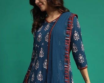 Conjunto de kurta azul marinho com estampa floral feita à mão, calça palajo e dupatta | Salwar kameez em algodão puro com dupatta, traje étnico indiano feminino.