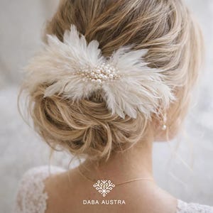 Amazing cream, color, vintage wedding fascinator hair clip feathers pearls Ivory Cream Feather & Pearl Fascinator - Etsy main image 3