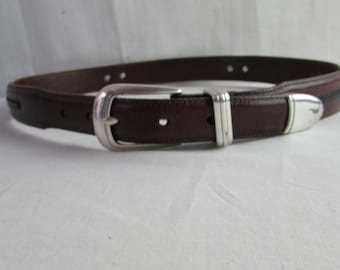 Pasek ze skóry brązowej: styl Brighton, srebrna klamra, wykończenie golfowe