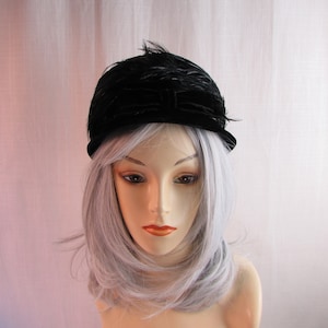1960s Velvet and Feather  PILLBOX HAT Black