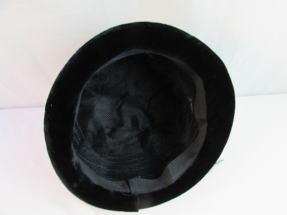 1960s Velvet and Feather  PILLBOX HAT Black - image 6
