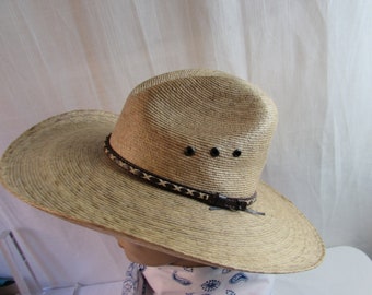 Hat woven Palm Leaf size Medium/ Small Made in Mexico tall crown SUN Shade HAT Sombreros de Hombre de Palma,