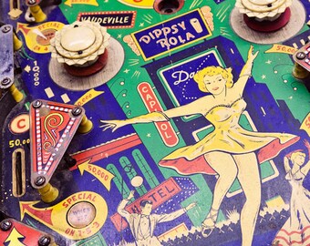 Vintage Pinball Machine Art Print: Retro Arcade Decor