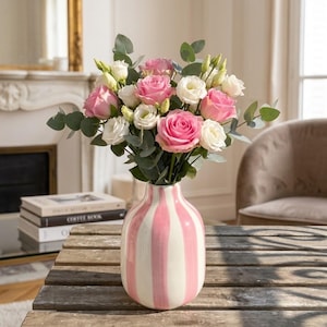 Nordische Keramik Vase, handgemalte Streifen, minimalistische Vase