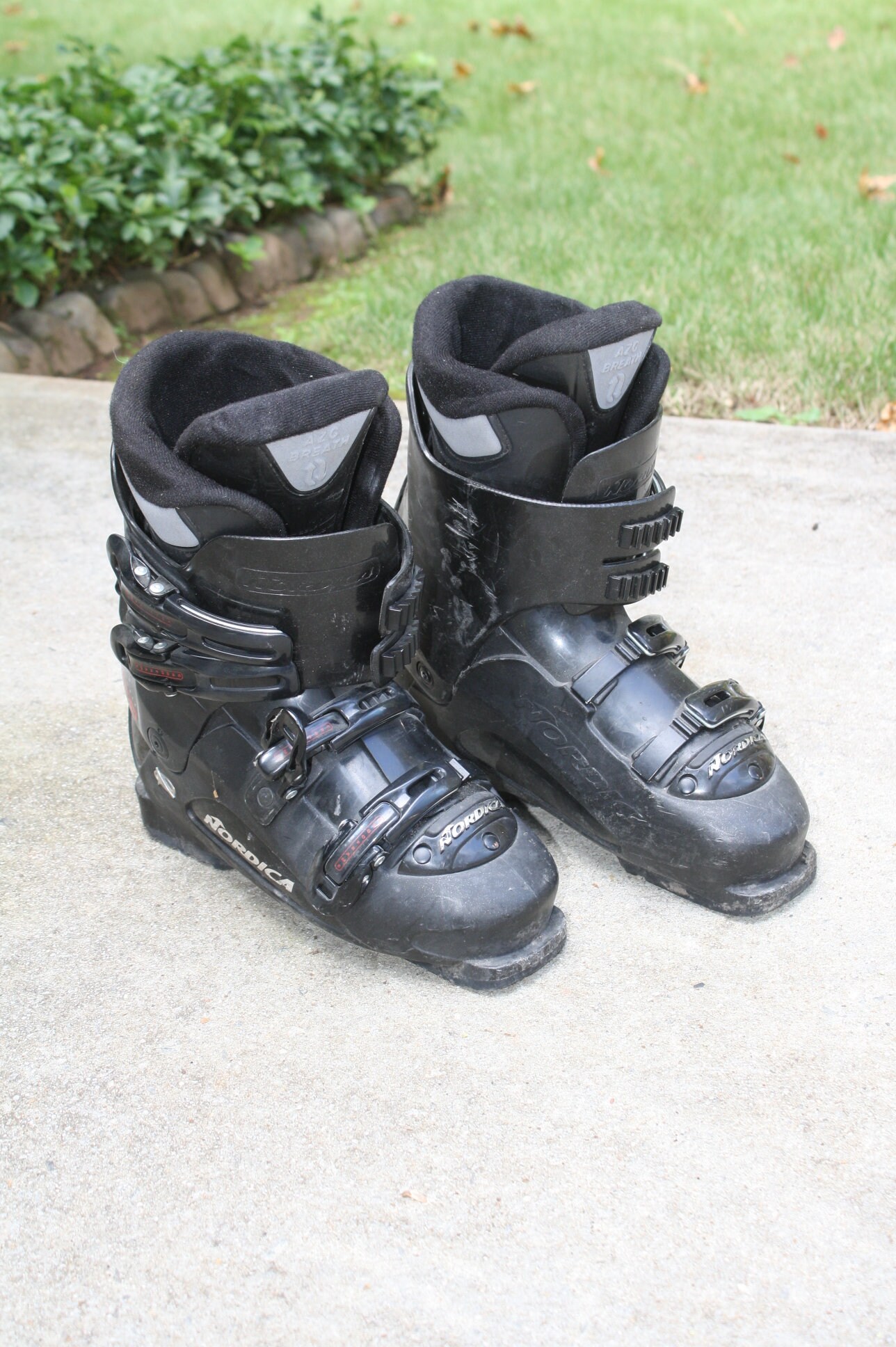 Great Deal Price Reduced By 00 Vintage Nordica Ski Boots Etsy Great Deal Price Reduced By 00 Vintage Nordica Ski Boots Etsy