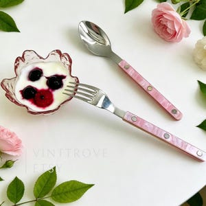 Pink Shell Handle Dinnerware Set, Stainless Steel for Western Meals Desserts