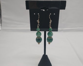 Emerald bead earrings