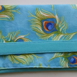 Portefeuille en tissu de coton à imprimé attrape-rêves gris et bleu marine, plumes et flèches
