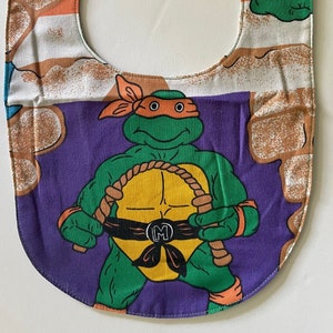 Michelangelo bib, Teenage Mutant Ninja Turtles, TMNT 90s TV, Vintage baby, recycled Sheet, nostalgic toddler, Millennial Baby Shower Gift