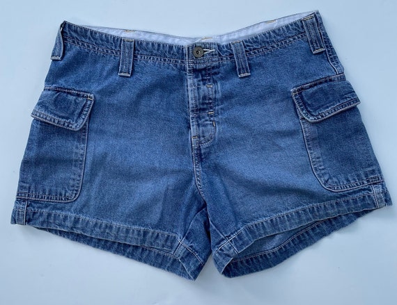 Jean Shorts, Size 10, Vintage Mid Waist, Cargo Pockets, Old Navy Blue Jeans, Button Fly, Retro Denim, 90s 1990s Y2K, Lazy Oaf, Hippie Boho - Etsy Jean Shorts, Size 10, Vintage Mid Waist, Cargo Pockets, Old Navy Blue Jeans, Button Fly, Retro Denim, 90s 1990s Y2K, Lazy Oaf, Hippie Boho - Etsy