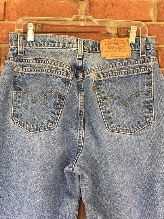 petite levis