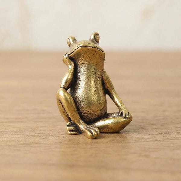 Vintage Brass Frog Figurine, Solid Brass Sitting Frog Statue, Antique Metal Sculpture, Handmade Animal Art Gift, Collectible Desk Decor
