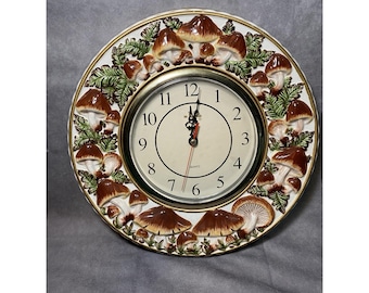 Vintage Mushroom Round Wall Clock Ceramic 13.5" Battery