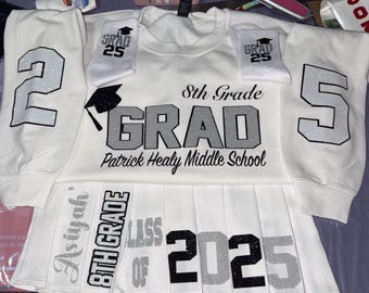 Personalisiertes Abitur Outfit: Individuelles Sweatshirt & Rock Set