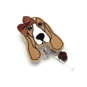 Basset Hound Badge Reel - Dog Badge Reel - Basset Hound - Basset Hound Gifts - Designer Badge Reel - Badge Reel Gifts - Cute Badge Reels