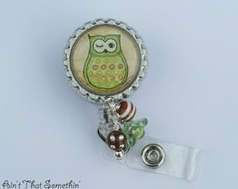 Green Hoot Owl Retractable Badge Reel with Bead Bundle - Bottlecap Badge Holder - Owl Badge Reel - Owl Gifts - Fun Badge Clips - Cute IDs