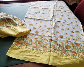 OFERTA Fundas de almohada vintage de saco de pienso, par de fundas de almohada con rosas amarillas, perfectas para el otoño.