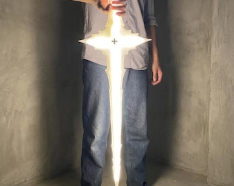 Anime-Inspired LED Glowing Executioner Sword Replica – Handmade Cosplay Prop