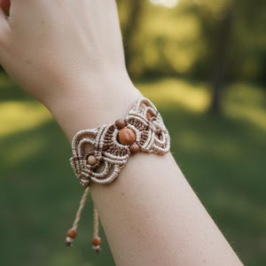Bracelet macramé réglable fait main - Motif oeil de tigre - Beige - Vendu à l'unité