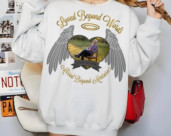 SVG "Amado más allá de las palabras", archivo de corte "En memoria de un ser querido", imágenes prediseñadas de alas de ángel conmemorativas, "Descansa en paz" para Cricut, PNG "Extrañado más allá de toda medida" para sublimación