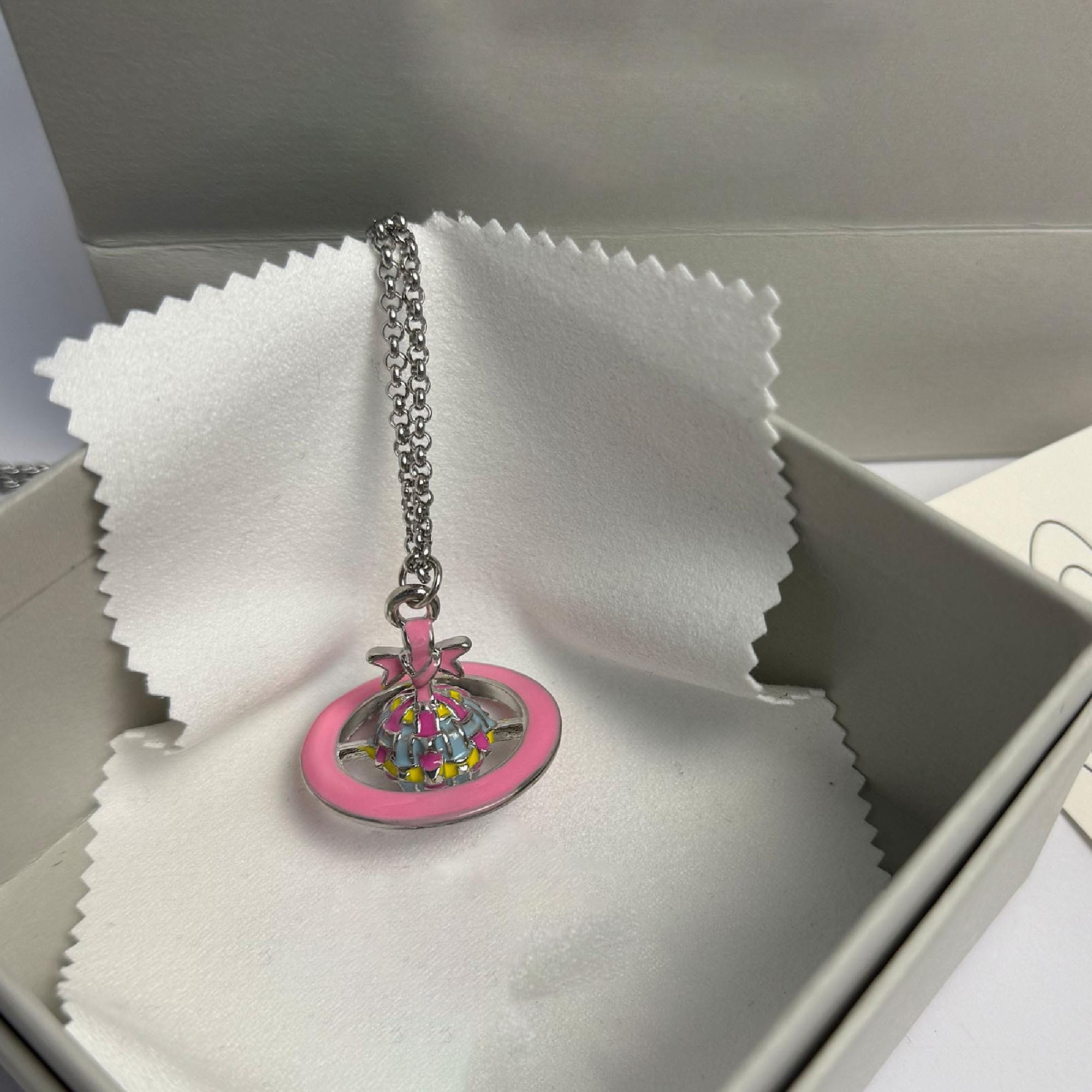 Vivienne westwood pink orb necklace - Etsy 日本