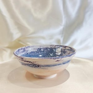 Bol grès blanc tourné main dégradé bleu et blanc, pièce unique céramique artisanale