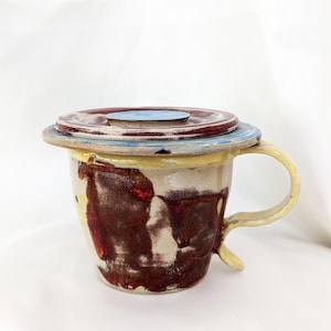 Juego de té de gres para una persona: taza, infusor perforado y tapa/taza, 3 piezas.