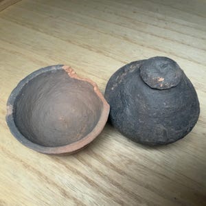 Pot en terre cuite fumée d'Inde, lot de 2, comestible, façonné à la main, fait main