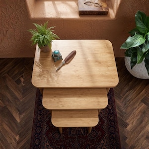 Juego de 3 mesas de centro apilables – Mesas de madera de nogal – Mesas auxiliares contemporáneas – Muebles de acento para sala de estar – Mesas de centro minimalistas Zigon