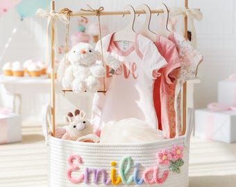 Juego de cesta personalizada para baby shower con minicolumpio y soporte para colgar