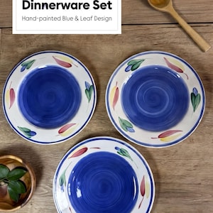 Set di 3 piatti piani Furio in ceramica lucida, rotondi, dipinti a mano con motivo a foglie, diametro 23 cm (9").