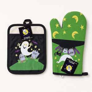 Halloween Ghost Oven Mitt, Kitchen Pot Holder Set, Vintage Fall Towel Decor