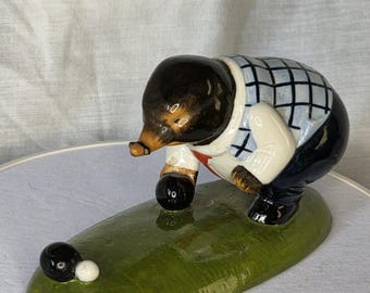 Vintage Acorn Pottery Mole Bowling Figurine – Hand Painted British Studio Pottery Lawn Bowls Ornament