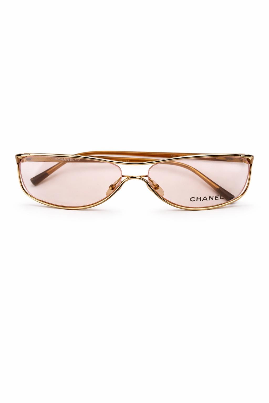 CHANEL フラワー装飾 オーバーサイズサングラス シャネルのサングラス
