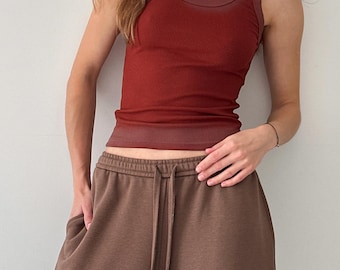 Brick ribbed top with wide straps