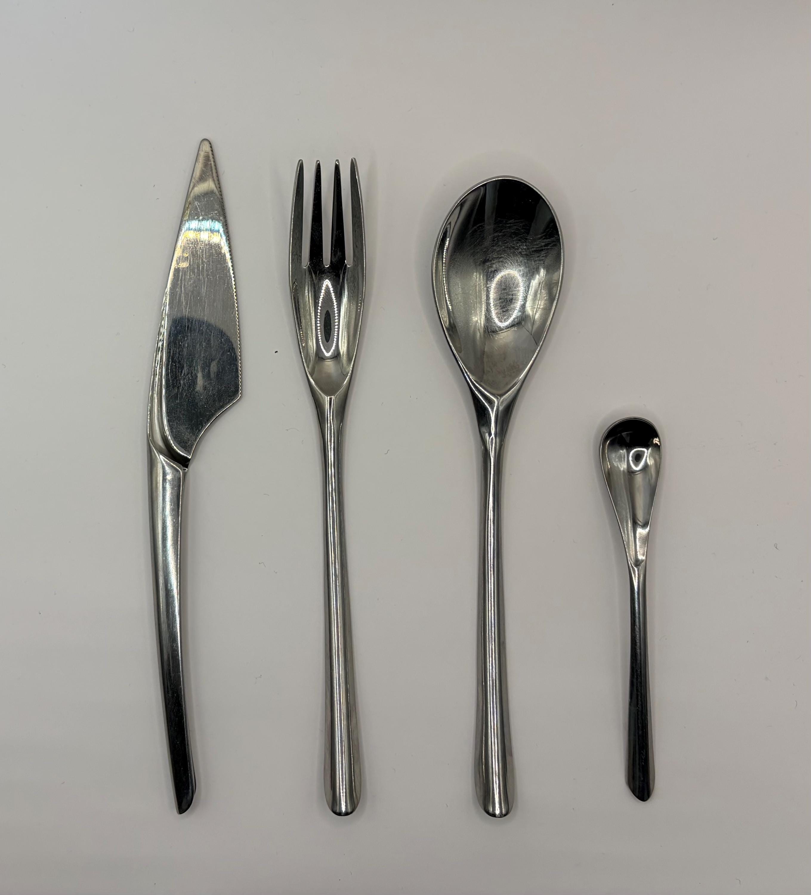 Lino Sabattini 1980年代 ステンレス 花器　直筆サイン入 Lino Sabattini 1980年代 ステンレス 花器直筆サイン入