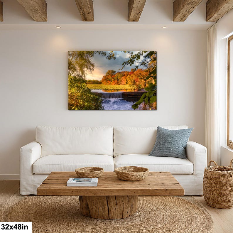 Herbst Wasserfall Szene am Smith Pond | Herbstlaub Landschaft Spiegelung | Long Island Naturfotografie 32x48”
