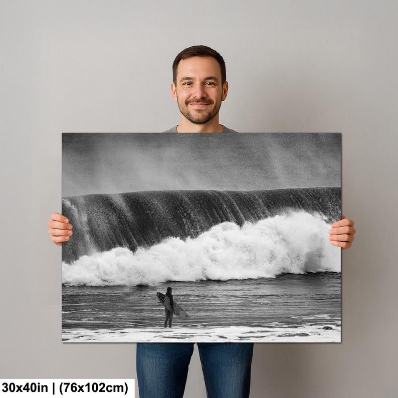 Surf de olas grandes / Surfista de Long Beach / Foto en blanco y negro / Fotografía oceánica 30x40”