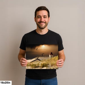 Cielos sombríos y dunas azotadas por el viento: la naturaleza reclama el protagonismo en la fotografía de paisajes. 16x20”